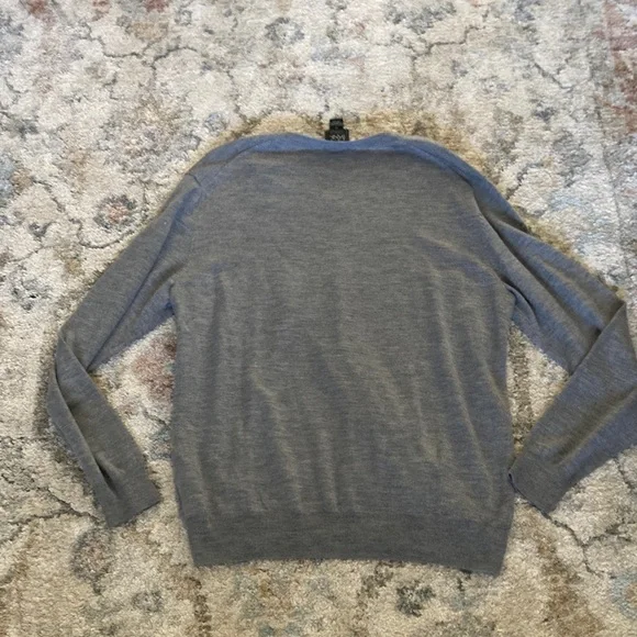 Jos. A. Bank Charcoal V-Neck Men's Sweater - Picture 4 of 4